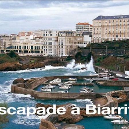 Petit Appartement Douillet Tres Bien Situe Biarritz Bagian luar foto