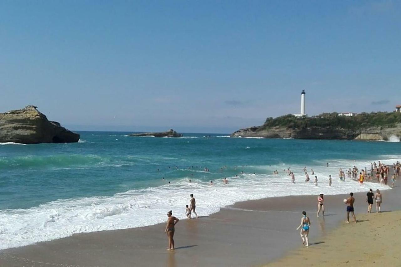 Petit Appartement Douillet Tres Bien Situe Biarritz Bagian luar foto